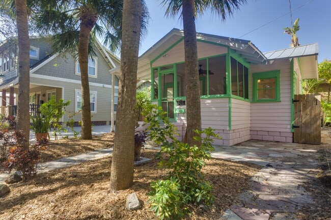 Photo - 634 3rd St N