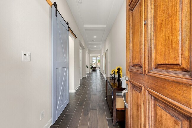 Photo - 25819 Oakwood Knoll Dr