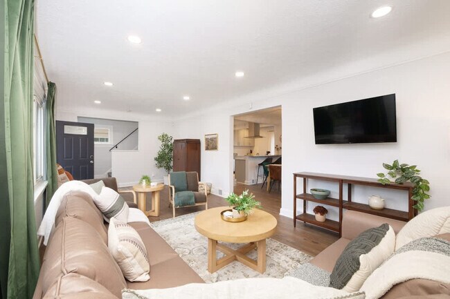 Photo - 3544 Tuttle Ave Unit SI ID1496110P