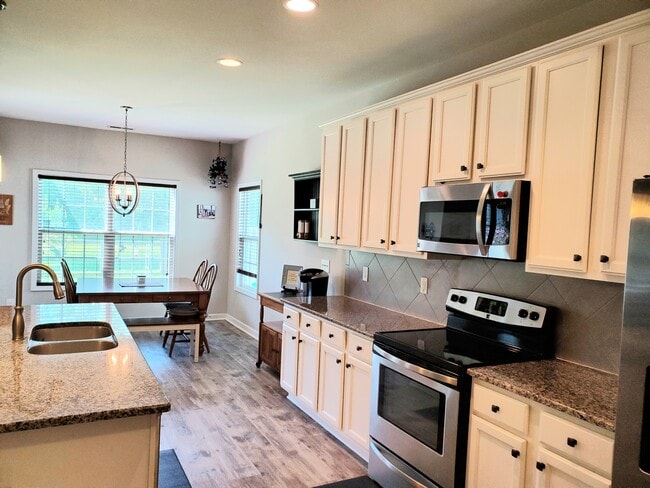 Photo - 148 Poplar Branch Way