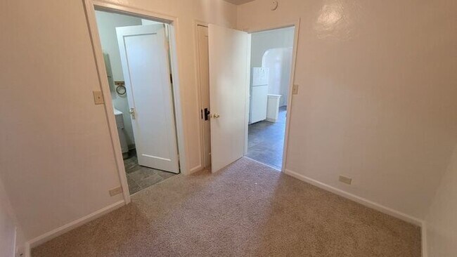 Photo - 1 bed 1 bath Sparks apartment For Rent