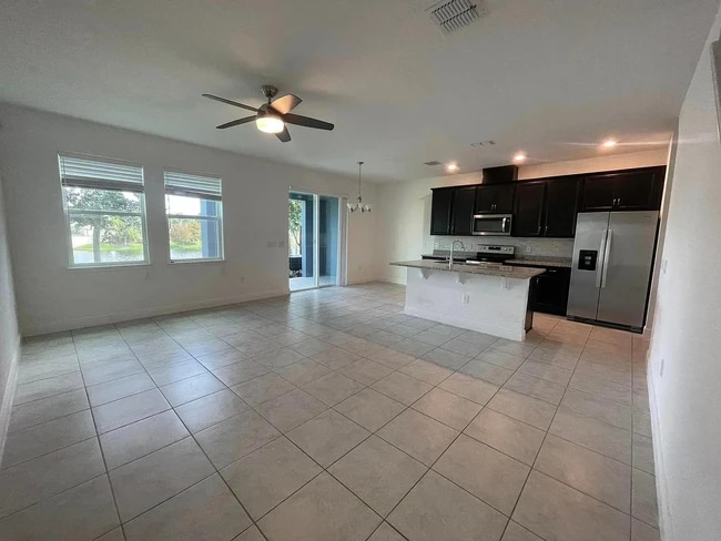 Photo - 1351 Merrydale Way