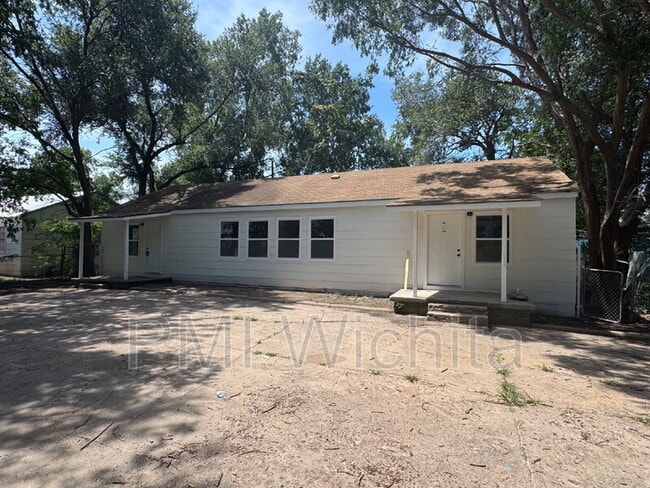 Building Photo - 4309 E Lincoln St Rental