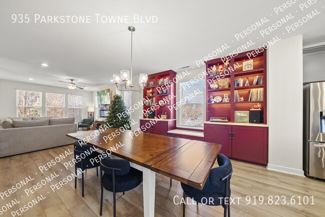 Photo - 935 Parkstone Towne Blvd