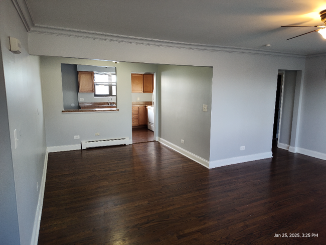 Building Photo - 9016 Lamon Ave Rental