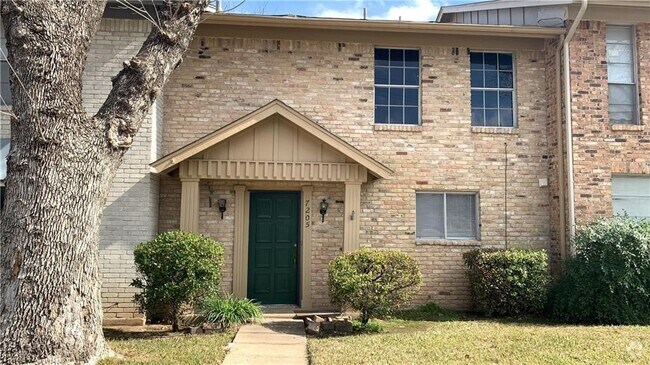 Building Photo - 7205 Creekside Dr Rental