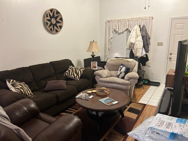 Photo - 28 Garland Ct