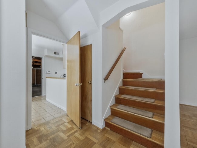 Photo - 21 El Cerrito Ave Unidad 21