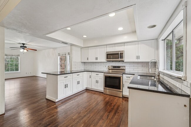 Photo - 3103 Glade Springs Dr