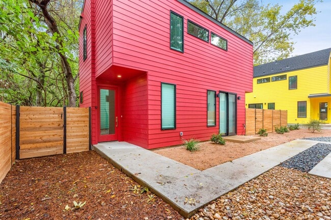 Building Photo - 1118 Walton Ln