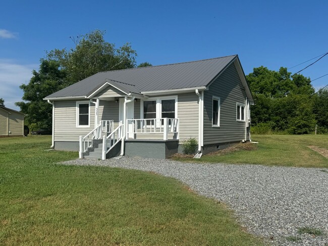 2/1 in Cleveland County, NC - close to hwy 74 - 2/1 in Cleveland County, NC - close to hwy 74 House