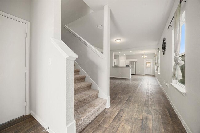 Photo - 13925 Heywood Dr
