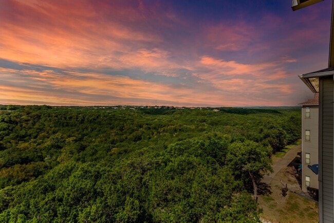 The Verandah Apartments, Austin, TX - The Verandah