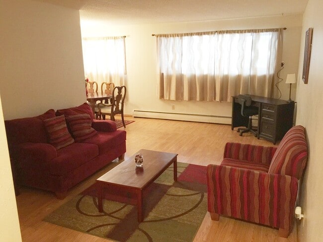 1815 21st Ave S Unit 1815-101 Duster Rental