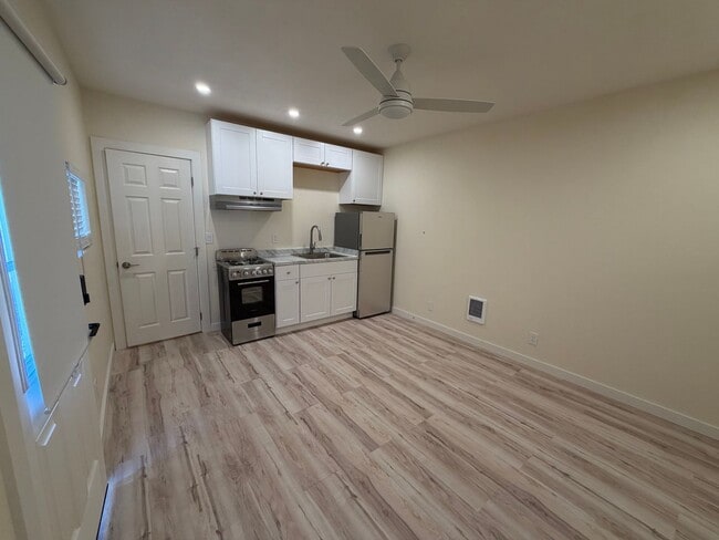 Photo - Discover this hard to find brand new studio with dedicated parking, internet and washer and dryer...