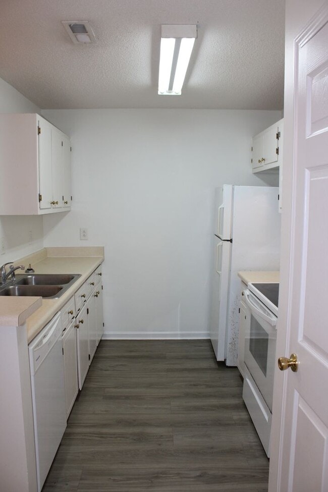 Photo - Charming Duplex in Havelock