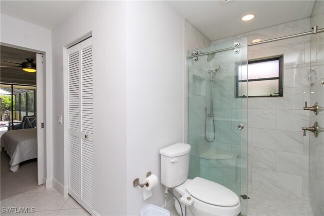 Building Photo - 213 Bay Meadows Dr