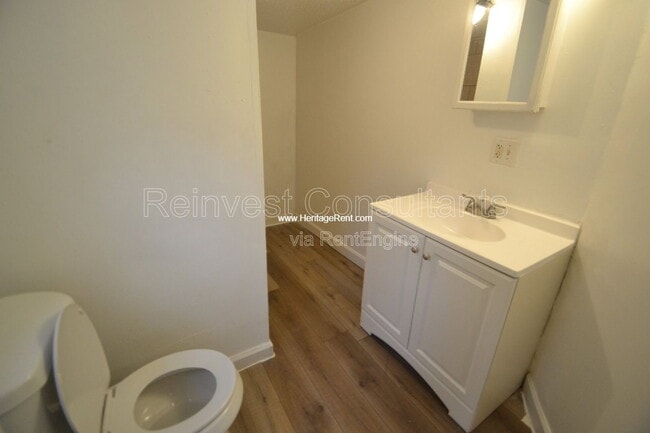 Photo - 2041 Yoast Ave