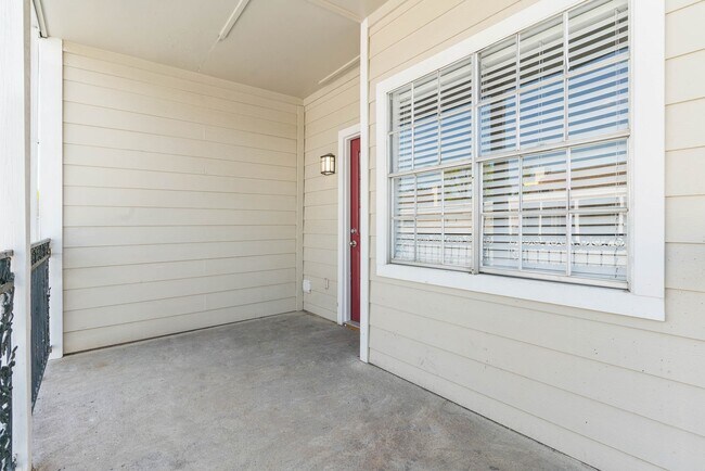 Photo - 14814 Perthshire Rd Unidad 147