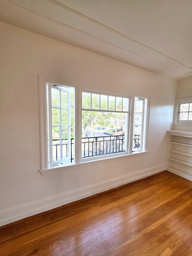 Photo - Welcome to your new 3BR home in Glenview!