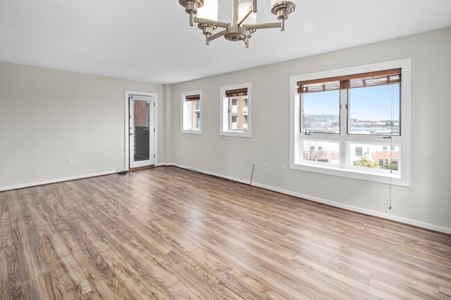 Photo - 165 Cottage St Unidad 402