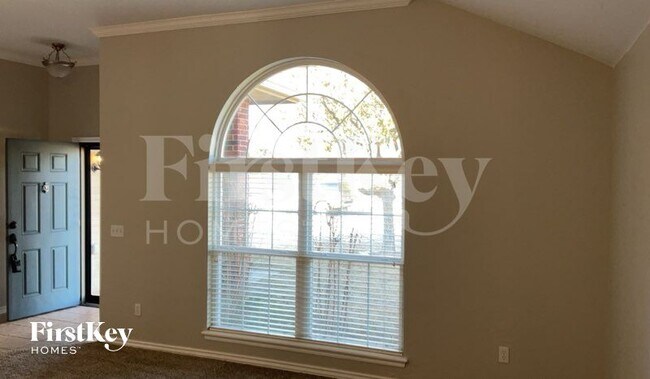 Photo - 2322 Melody Dr