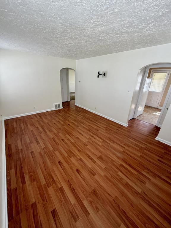 Photo - 26 Meadowbrook Ave