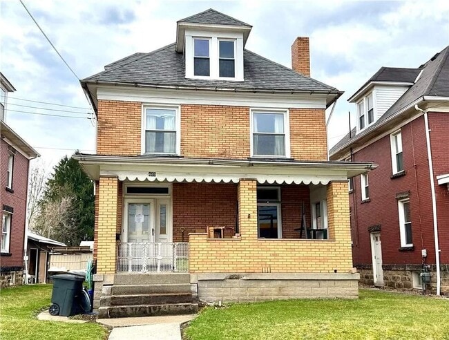 Building Photo - 449 W Cunningham St