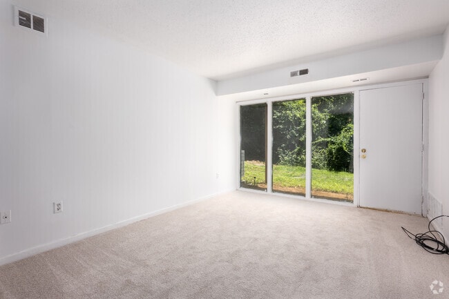 2BR, 1BA - 850SF - Living Room