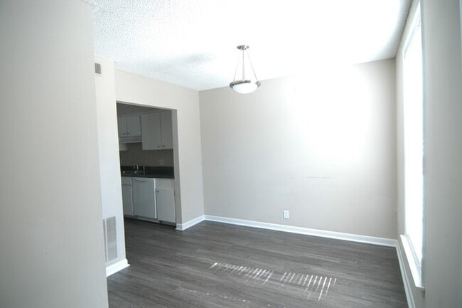 Photo - 2 Bedroom / 1.5 Bathroom Townhome in Madison Available Now!