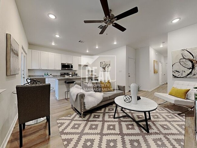 Photo - $1715 Beautiful 3 bed 2.5 bath townhome! Ready on 4/10!