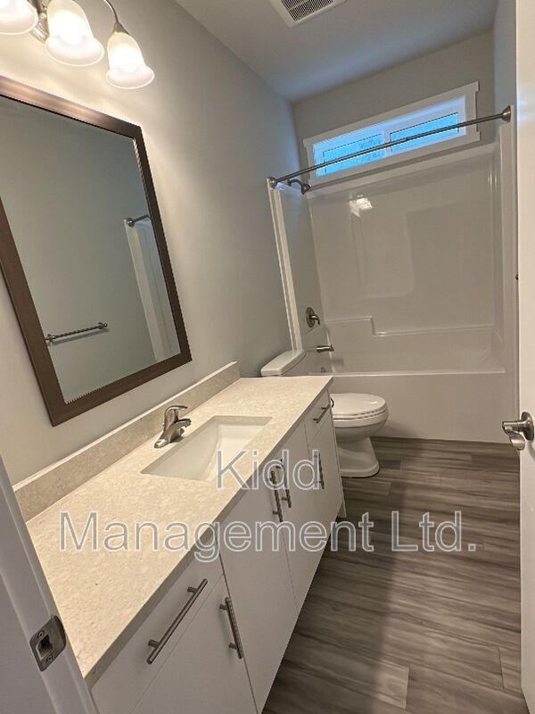 Photo - 6285 Monterey Rd W