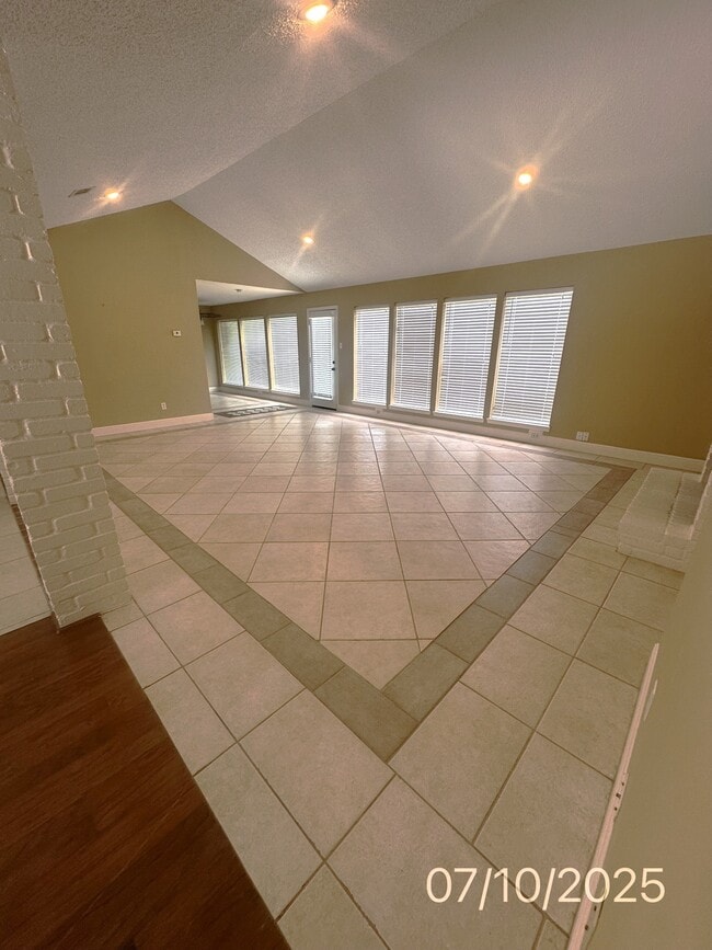 Photo - 20326 Spoonwood Dr