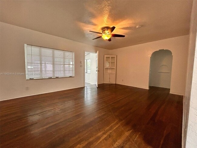 Photo - 1928 Wilson St Unit 1