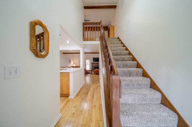 Photo - 3124 S Falling Brook Ln