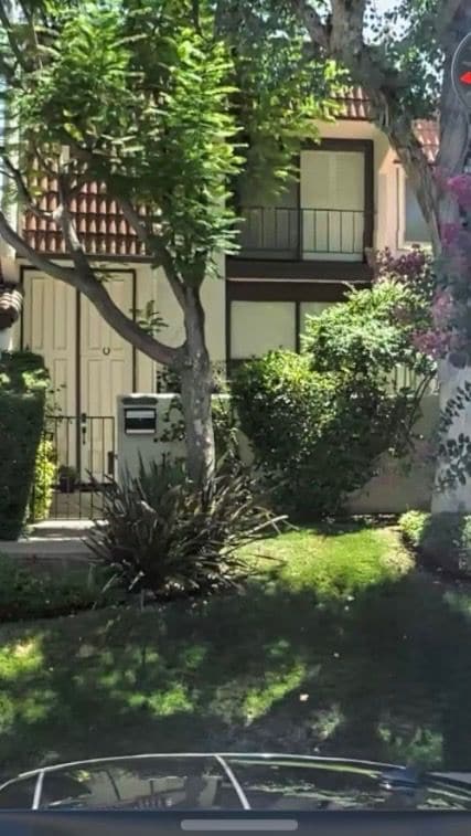 22257 1/4 Erwin Street - 22257 1/4 Erwin Street