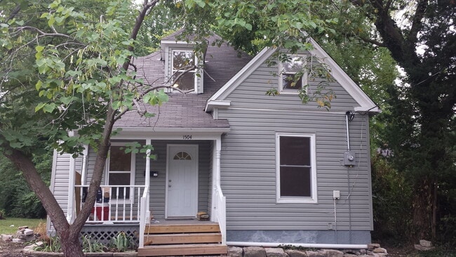 4 Bedroom House - 4 Bedroom House