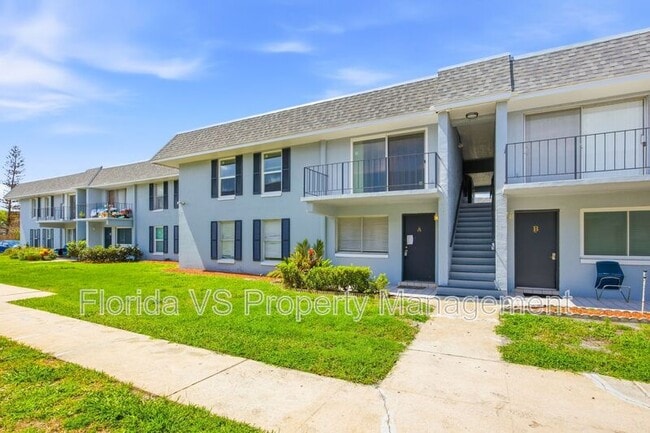 Building Photo - 925 W Oak Ridge Rd Unit C