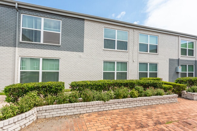 Photo - The Atrium At 5606