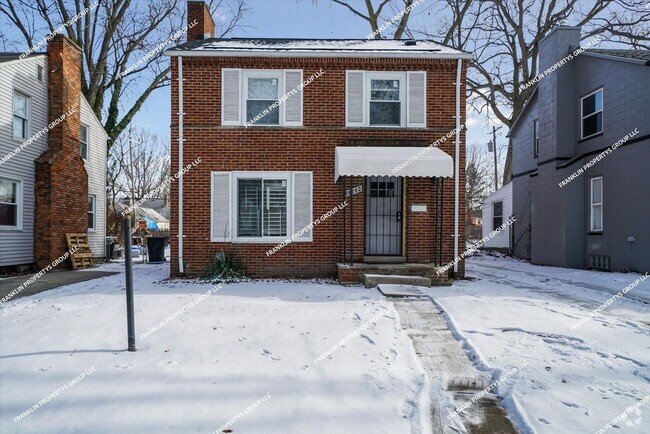 Building Photo - Fully Renovated 3-Bedroom Home in Northwes...