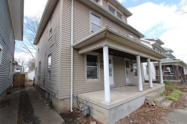 Photo - 202-204 Harrison Street Middletown OH 45042 Unidad 202 Harrison Avenue