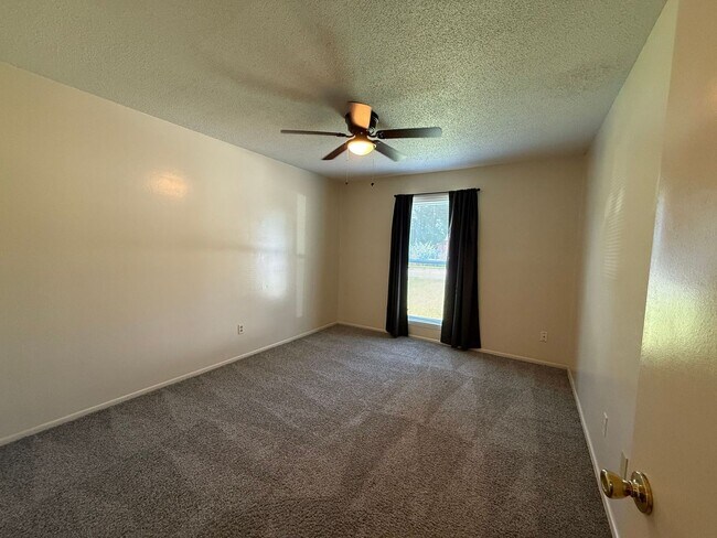 Photo - 133 Village Cir