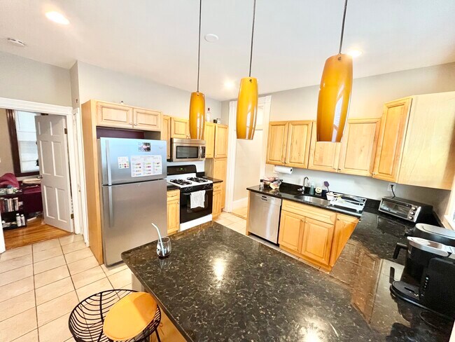 Photo - 68 Calumet St Unit 1