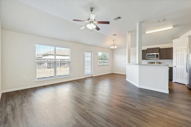 Photo - 326 Emerald Ridge Dr