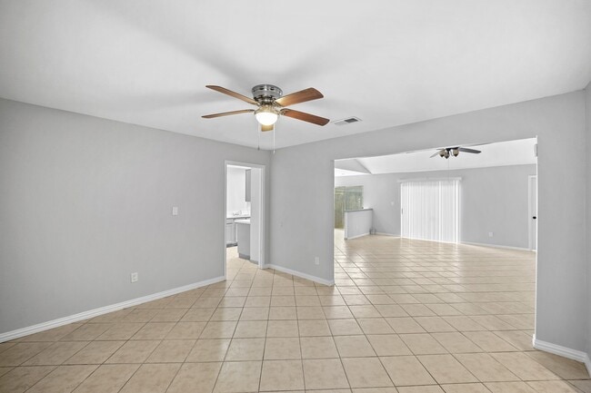 Photo - 6214 Gladewell Dr