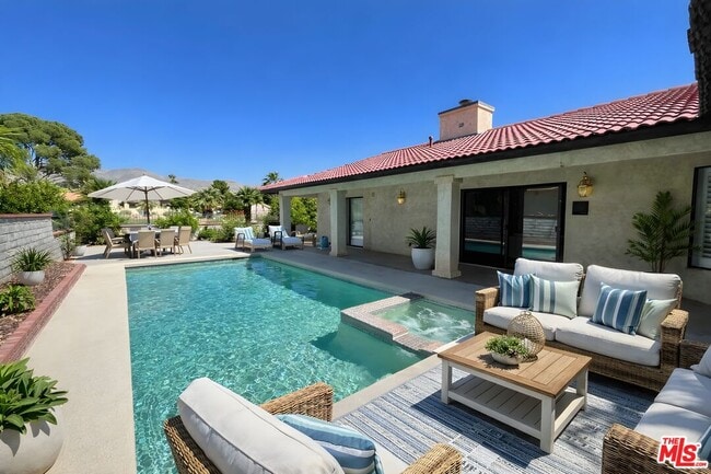 Building Photo - 64356 Doral Dr