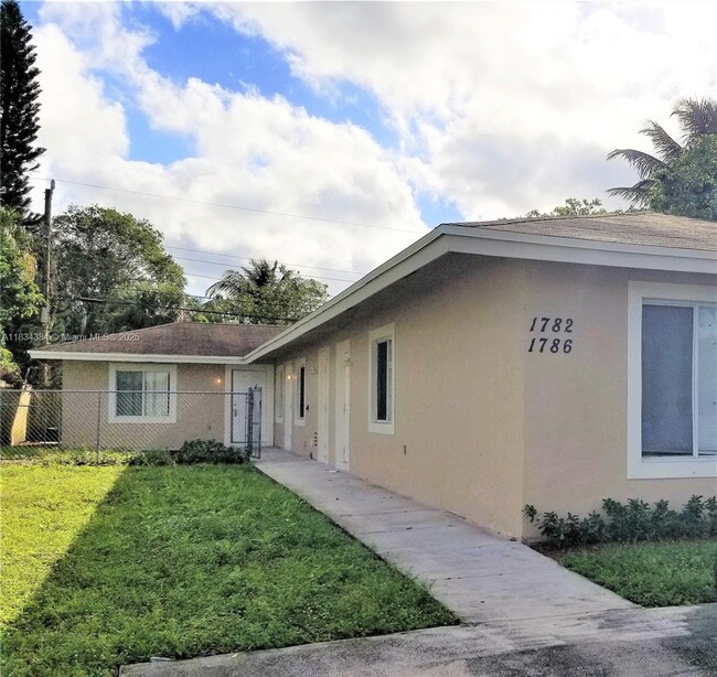 Photo - 1782 SW 44th Terrace Apartment Unit 1782