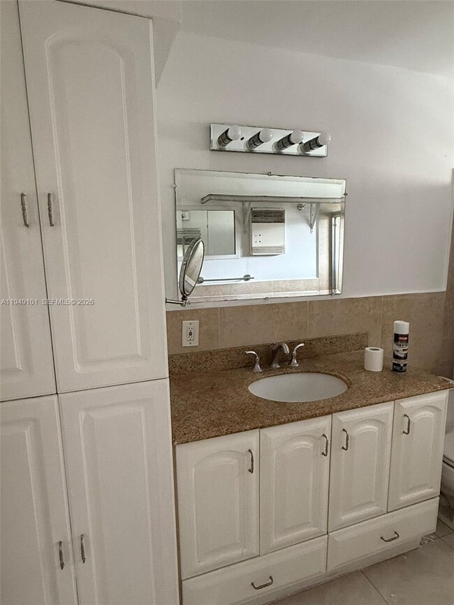 Photo - 10250 W Bay Harbor Dr Unit 2C