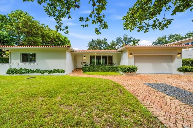 Building Photo - 5510 Orduna Dr