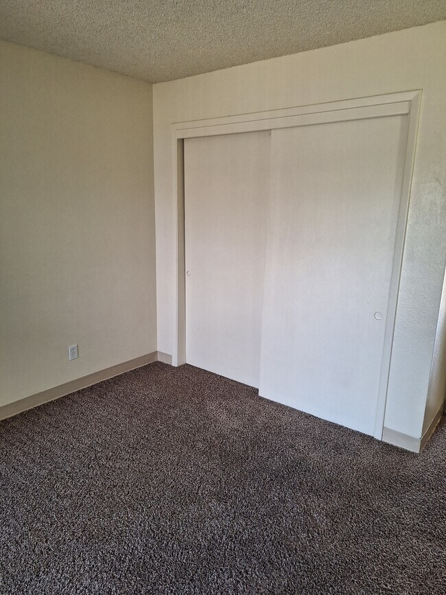 1st bedroom closet
